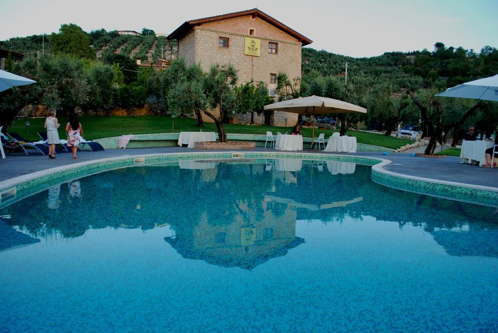 Agriturismo Casale Re Sonnino Exterior photo